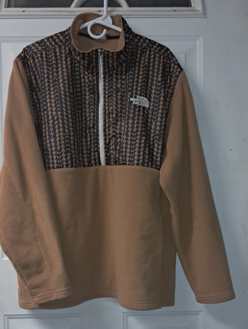 The North Face Mens XXL Fleece 1/2 Zip Pullover Sweatshirt. Tan & Black
